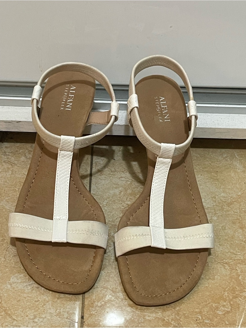 Alfani Women's T-straps Sandals Shoes
White Sz 11